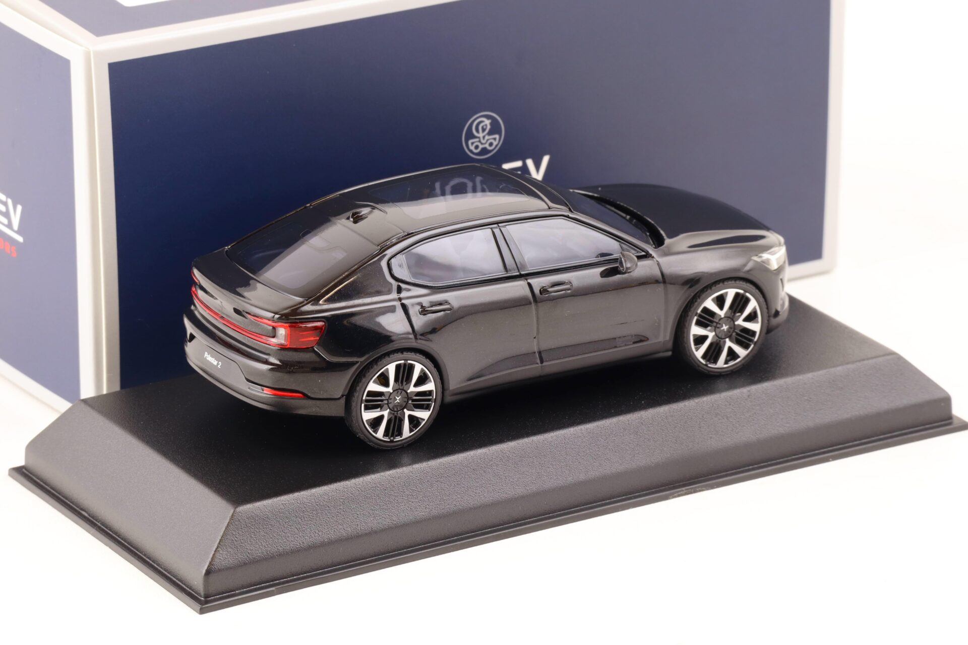 1:43 Norev 2024 Polestar 2 Space black 872015