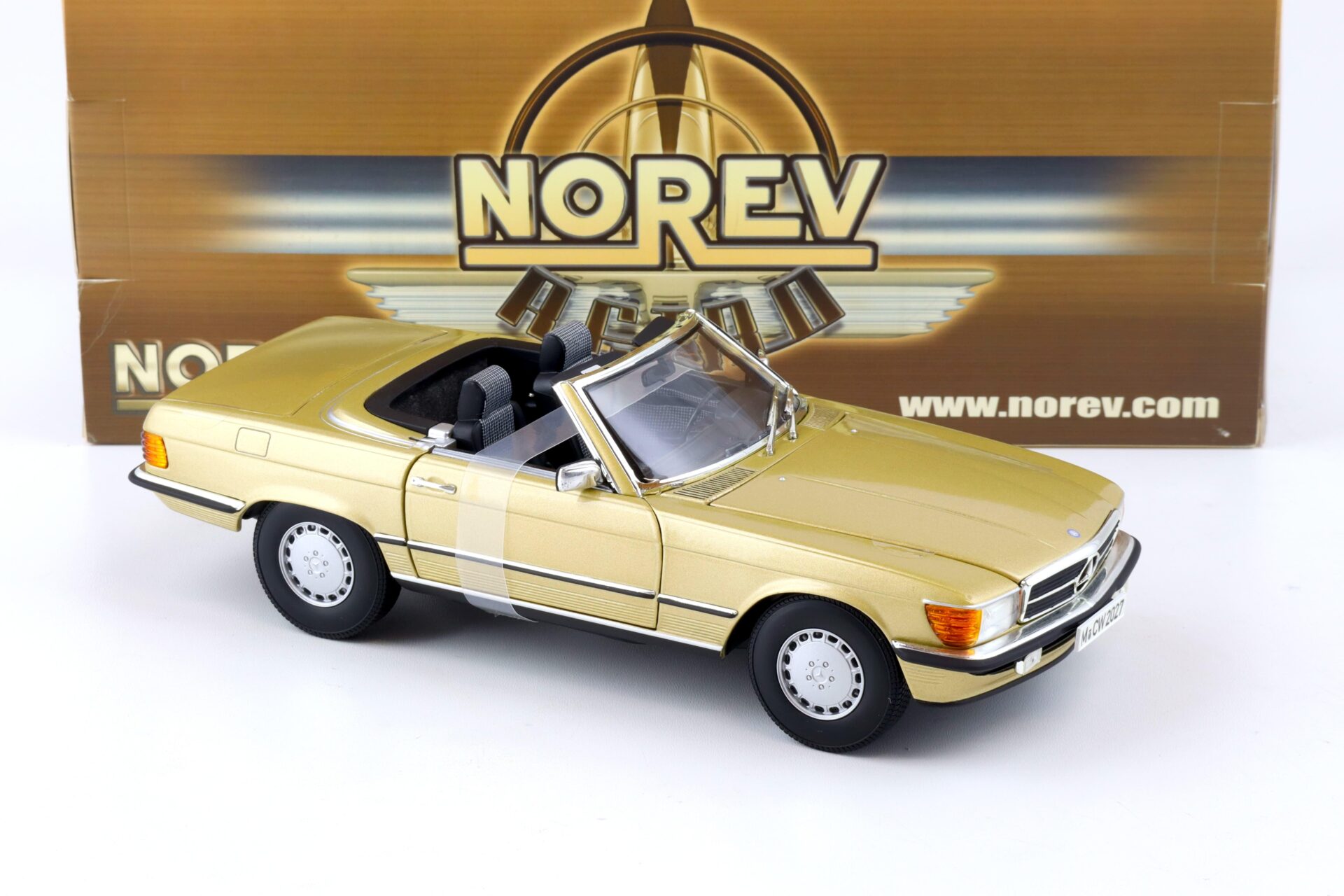 1:18 Norev Mercedes 300SL Cabriolet W107 gold metallic with Soft Top 183508