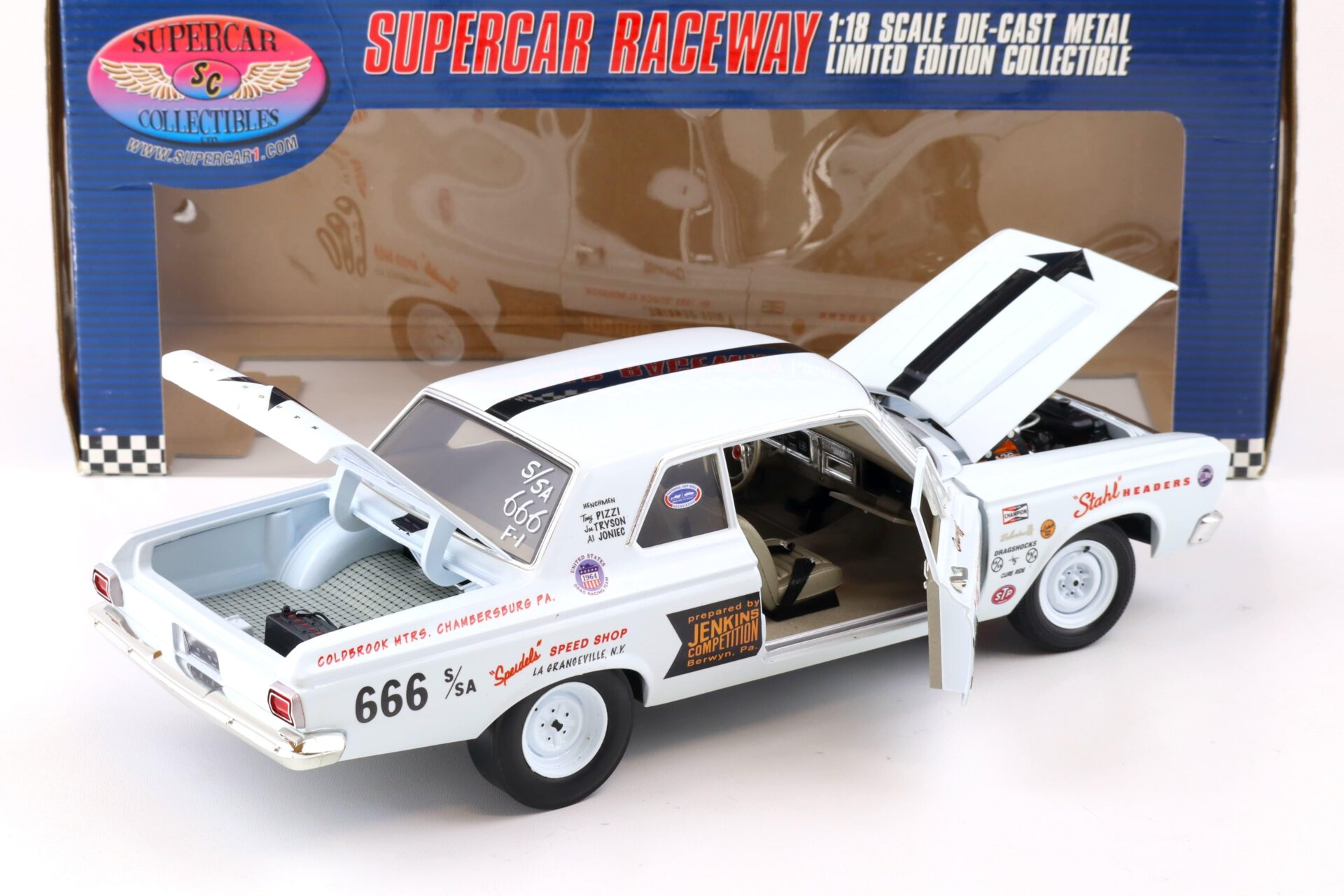 1:18 Highway61 Supercar 1965 Plymouth Hemi Belvedere Bill Grumpy Jenkins white 50524