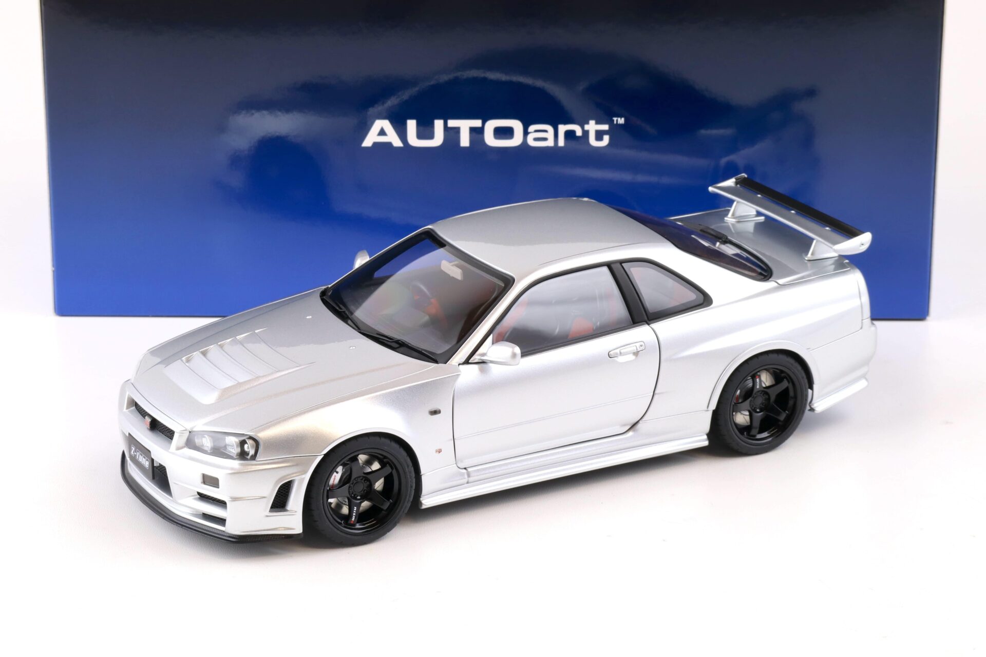1:18 AUTOart Nissan Skyline GT-R (R34) Z-Tune 2005 Z-Tune silver 77461
