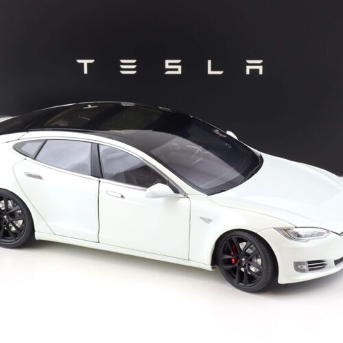 1:18 Original Tesla Model S P100D pearl white Diecast DEALER VERSION