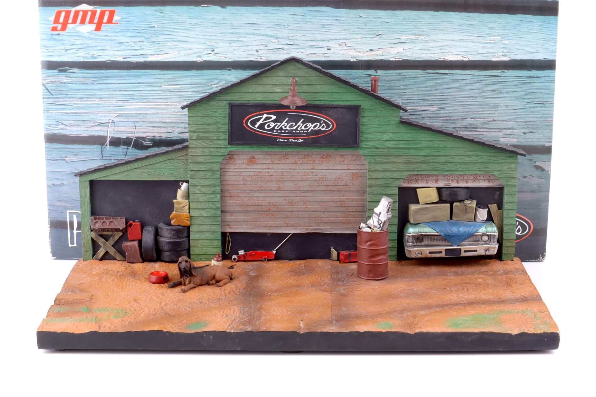 ID 87164 orig.jpg 1:18 GMP Pork Chop Diorama Porkchop´s Chop Shop G1803106