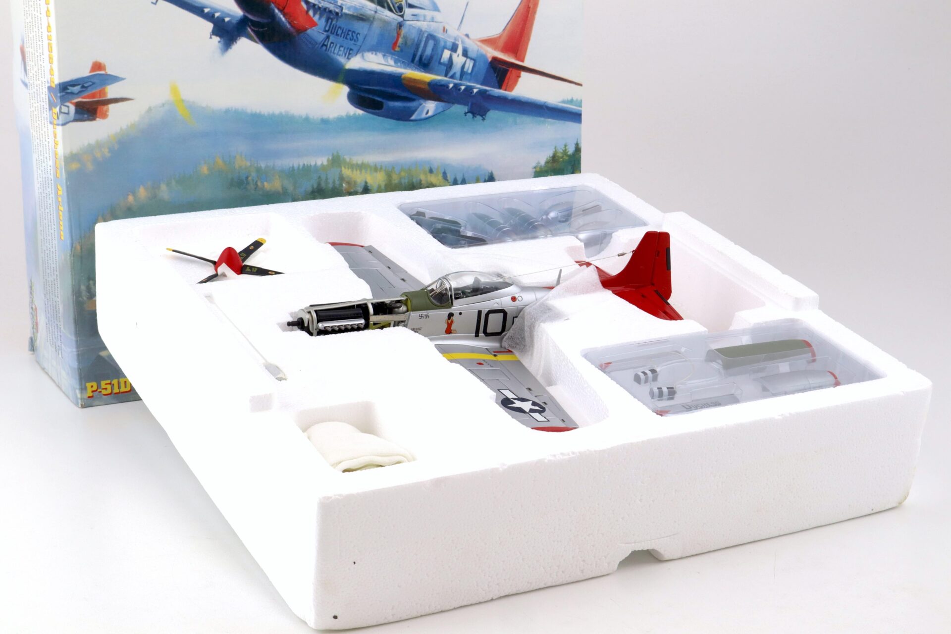 1:35 GMP Military Collection P-51D Mustang 44-415648 Duchess Arlene 51004
