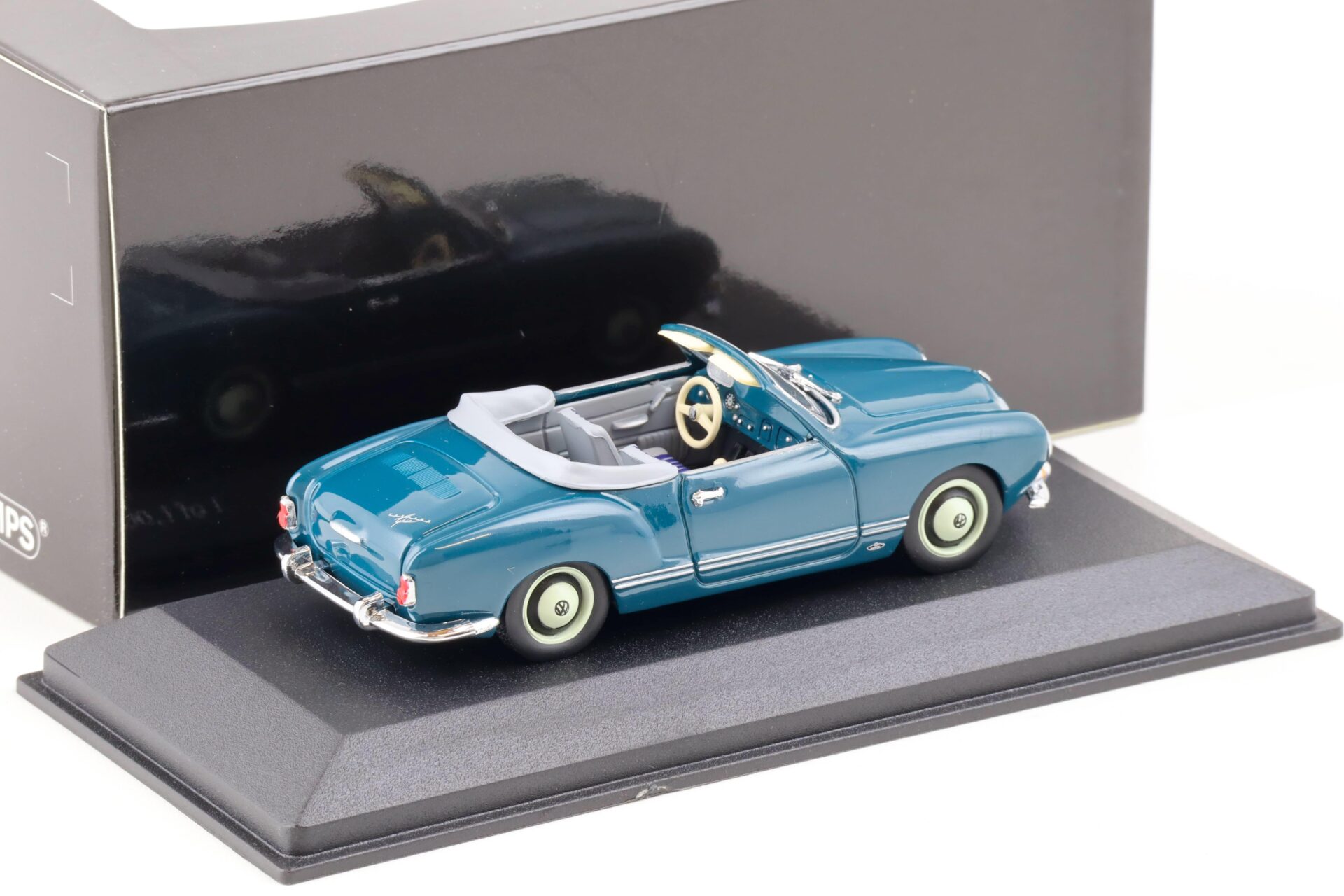 1:43 Minichamps VW Karmann Ghia Cabriolet 1957 See blue
