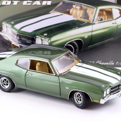1:18 AMCE 1970 Chevrolet Chevelle 454 LS6 Coupe Pilot Car green metallic/ white