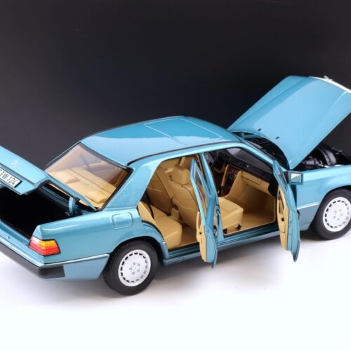 1:18 Norev Mercedes 230 E W124 Limousine 1992 beryll metallic DEALER VERSION