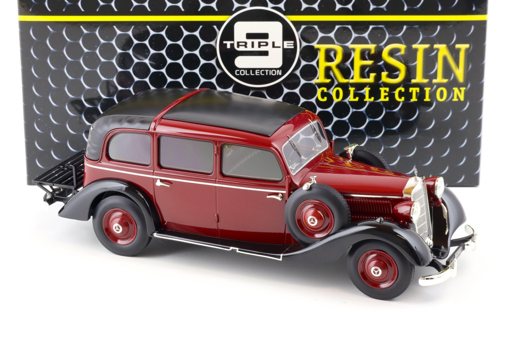 1:18 Triple9 Resin Mercedes 260D Pullman Landaulet 1936 fully closed red/ black