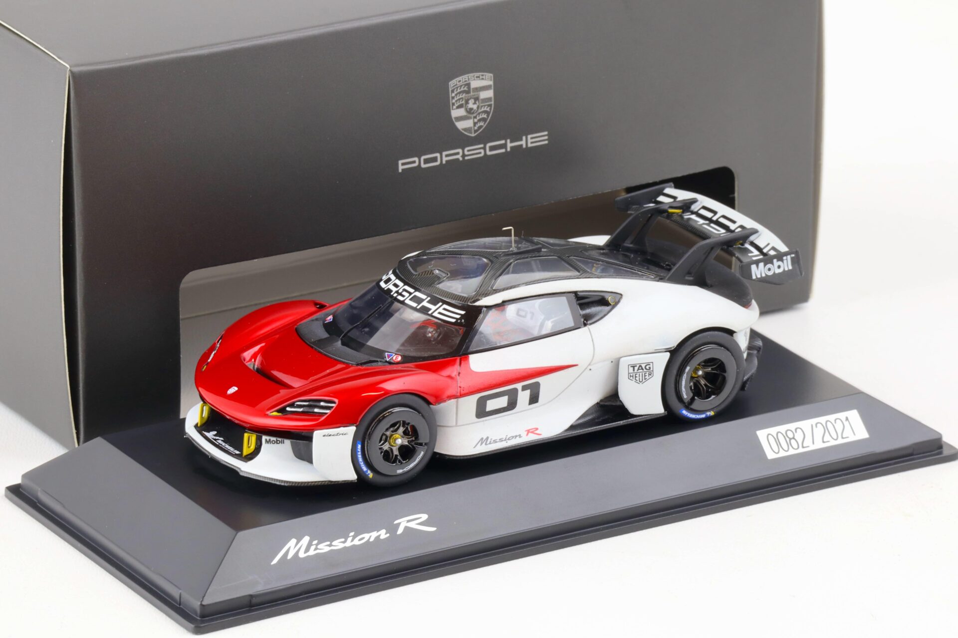 1:43 Spark Porsche Mission R #01 red/ white WAP DEALER