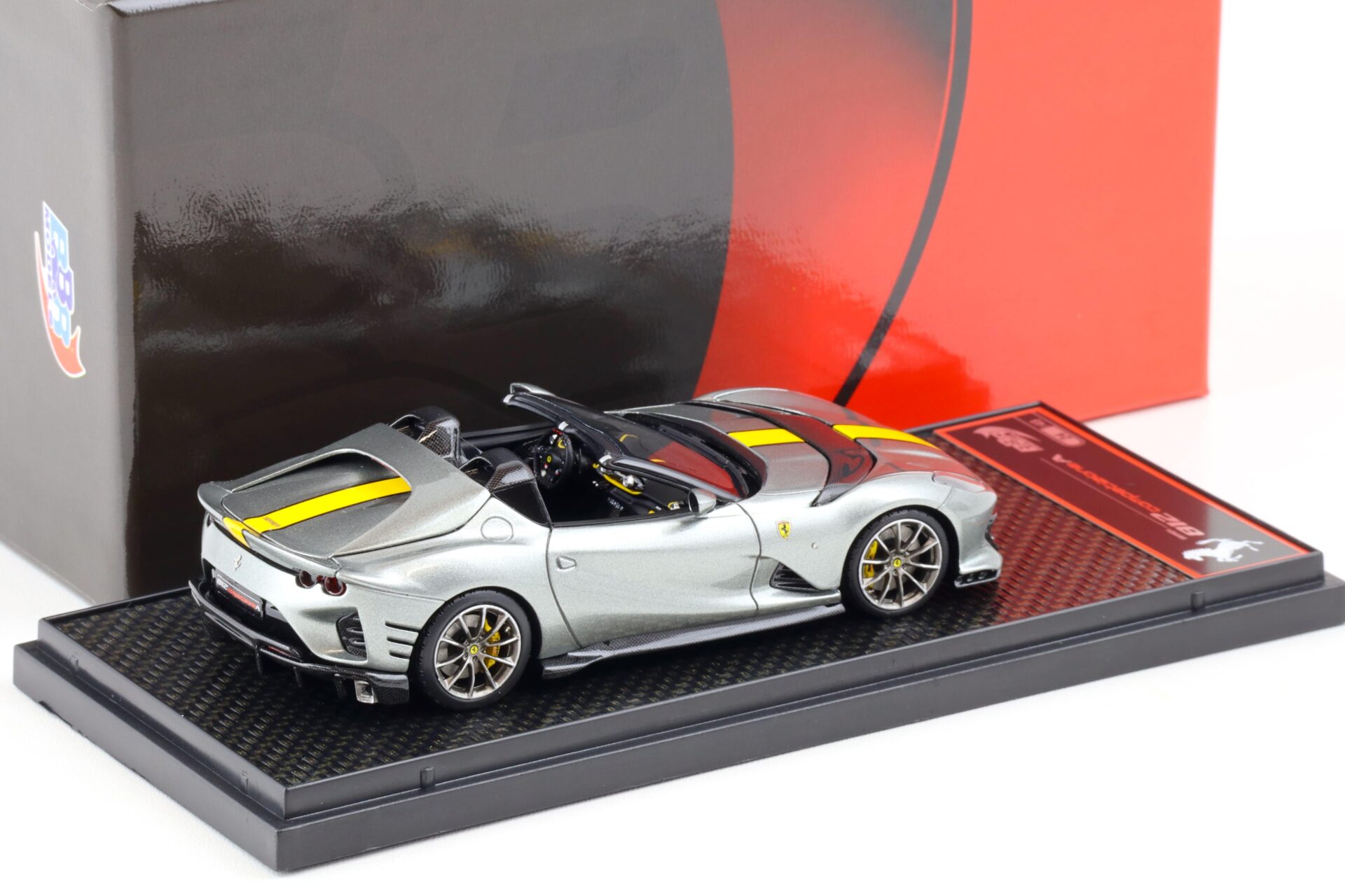 1:43 BBR Ferrari 812 Competizione A Grigio Coburn/ yellow stripe - Limited 48 pcs.