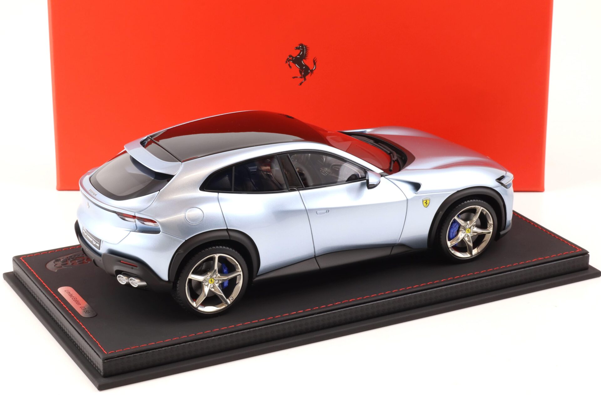 1:18 BBR Ferrari Purosangue Grigio Alloy/ blue brakes - Limited 50 pcs.