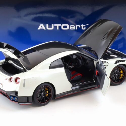 1:18 AUTOart Nissan GT-R (R35) Nismo Special Edition 2022 Brilliant white pearl 77501
