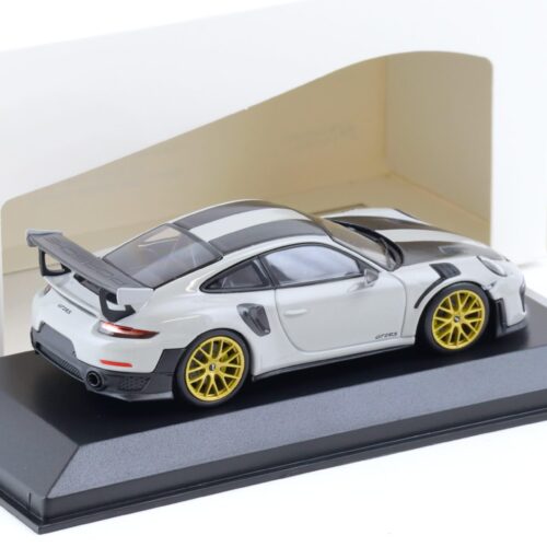 1:43 Minichamps Porsche 911 (991.2) GT2 RS Weissach Package 2018 chalk/ gold wheels