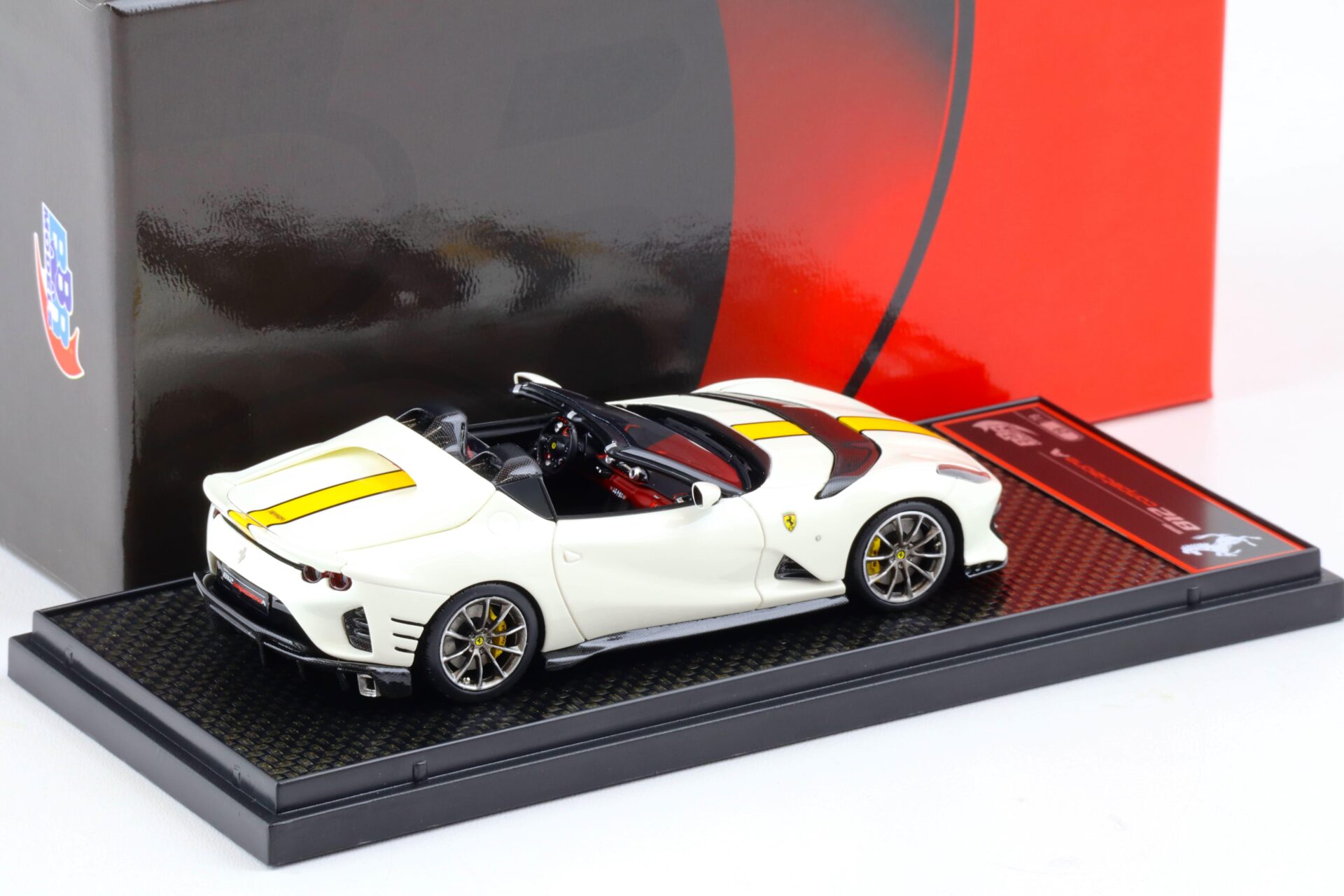 1:43 BBR Ferrari 812 Competizione A Bianco Avus/ yellow stripe - Limited 78 pcs.