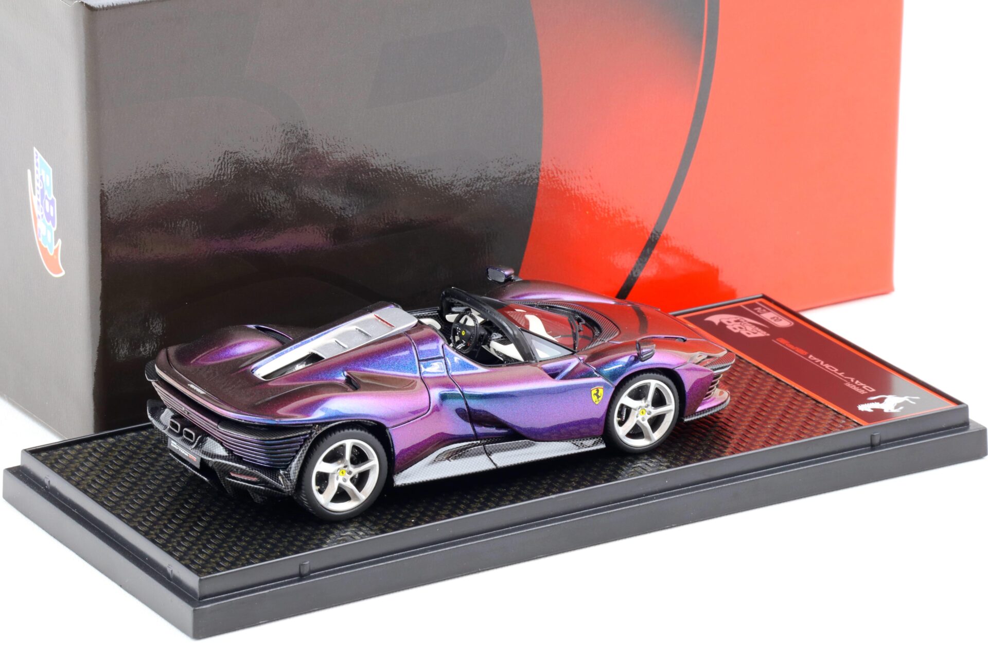 1:43 BBR Ferrari SP3 Daytona Serie Icona Chamaleon - Limited 24 pcs.