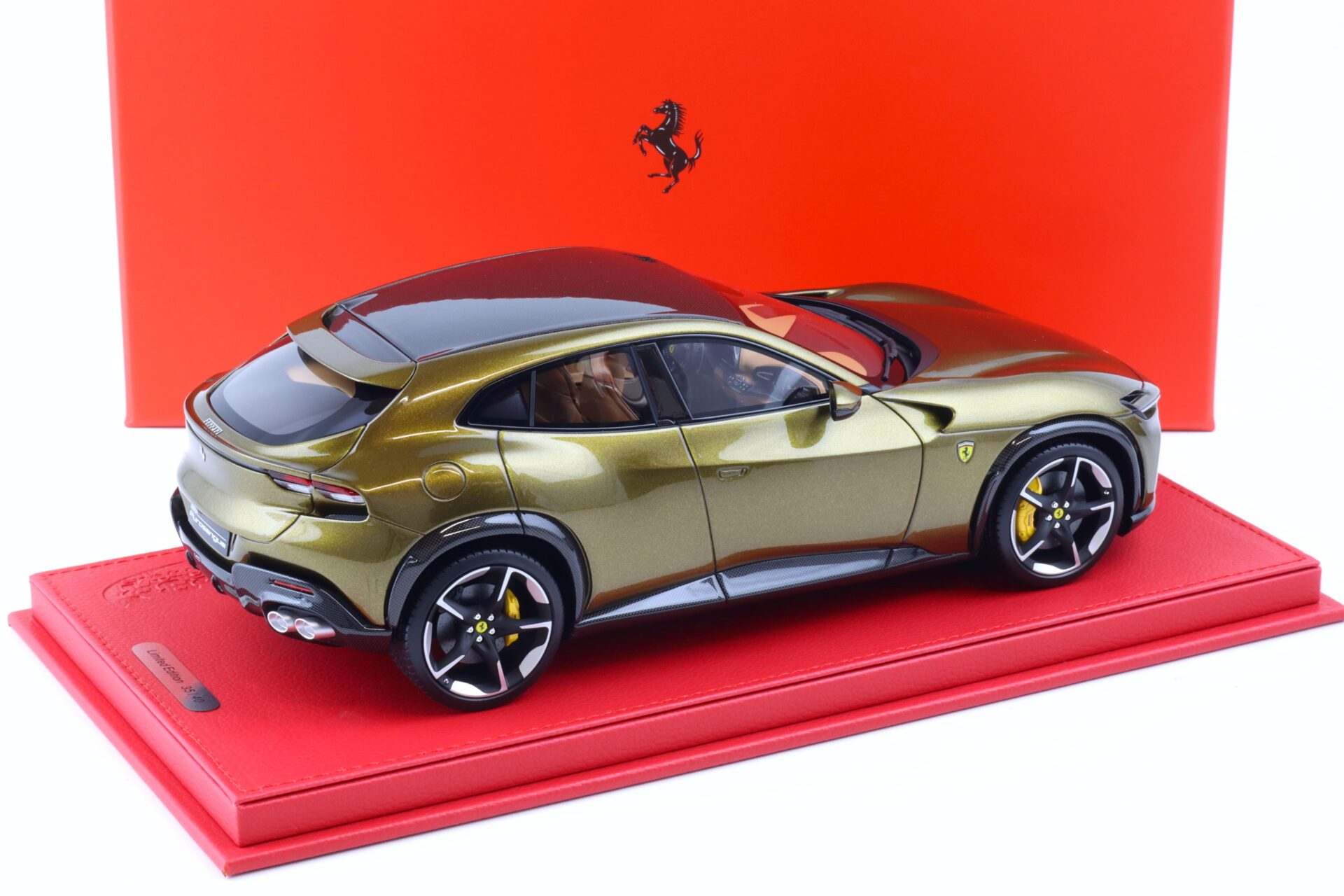 1:18 BBR Ferrari Purosangue Verde Volterra green/ red base - Limited 40 pcs.