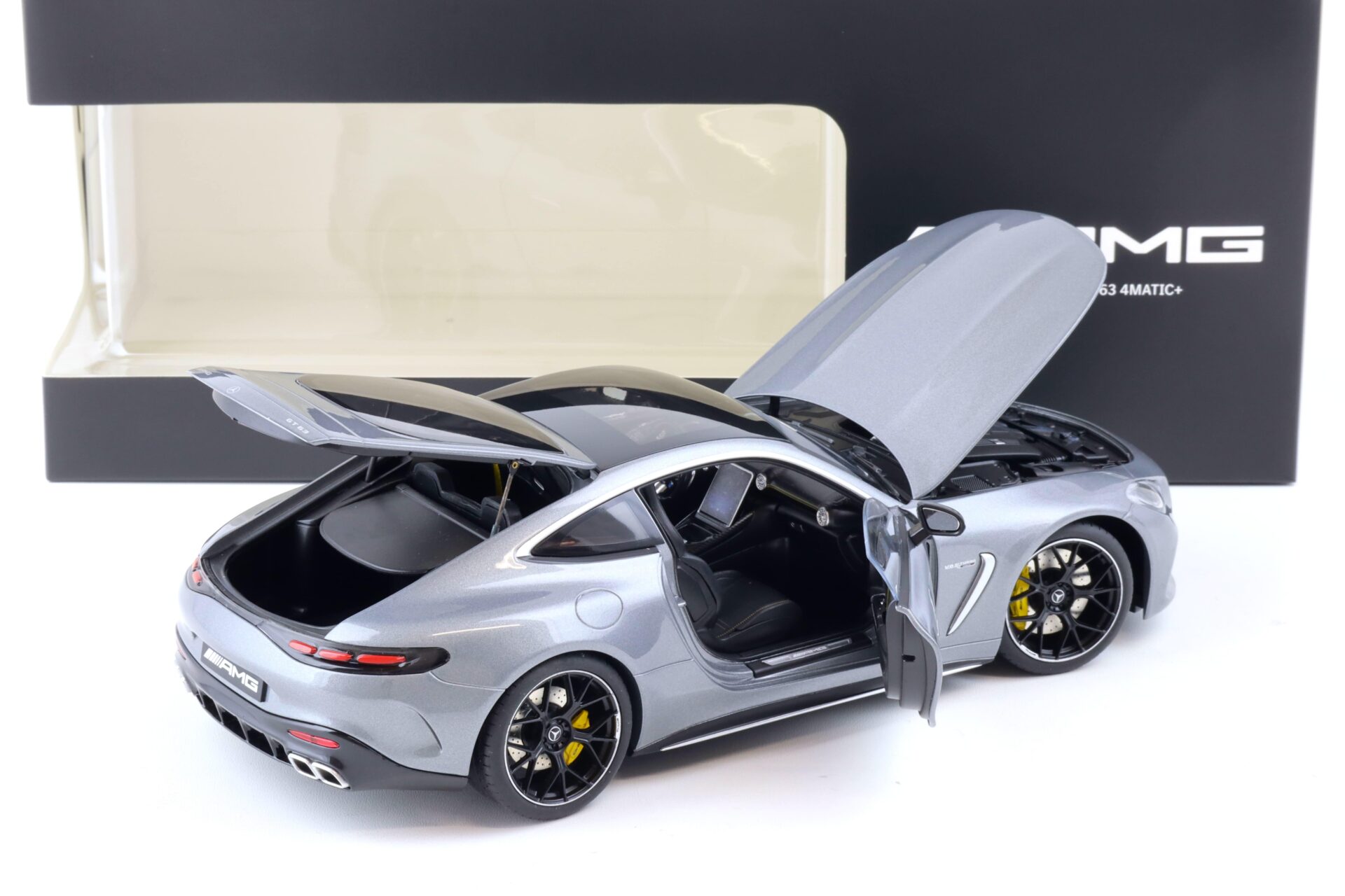 1:18 NZG Mercedes AMG GT 63 4Matic+ selenite grey GTC192 DEALER VERSION