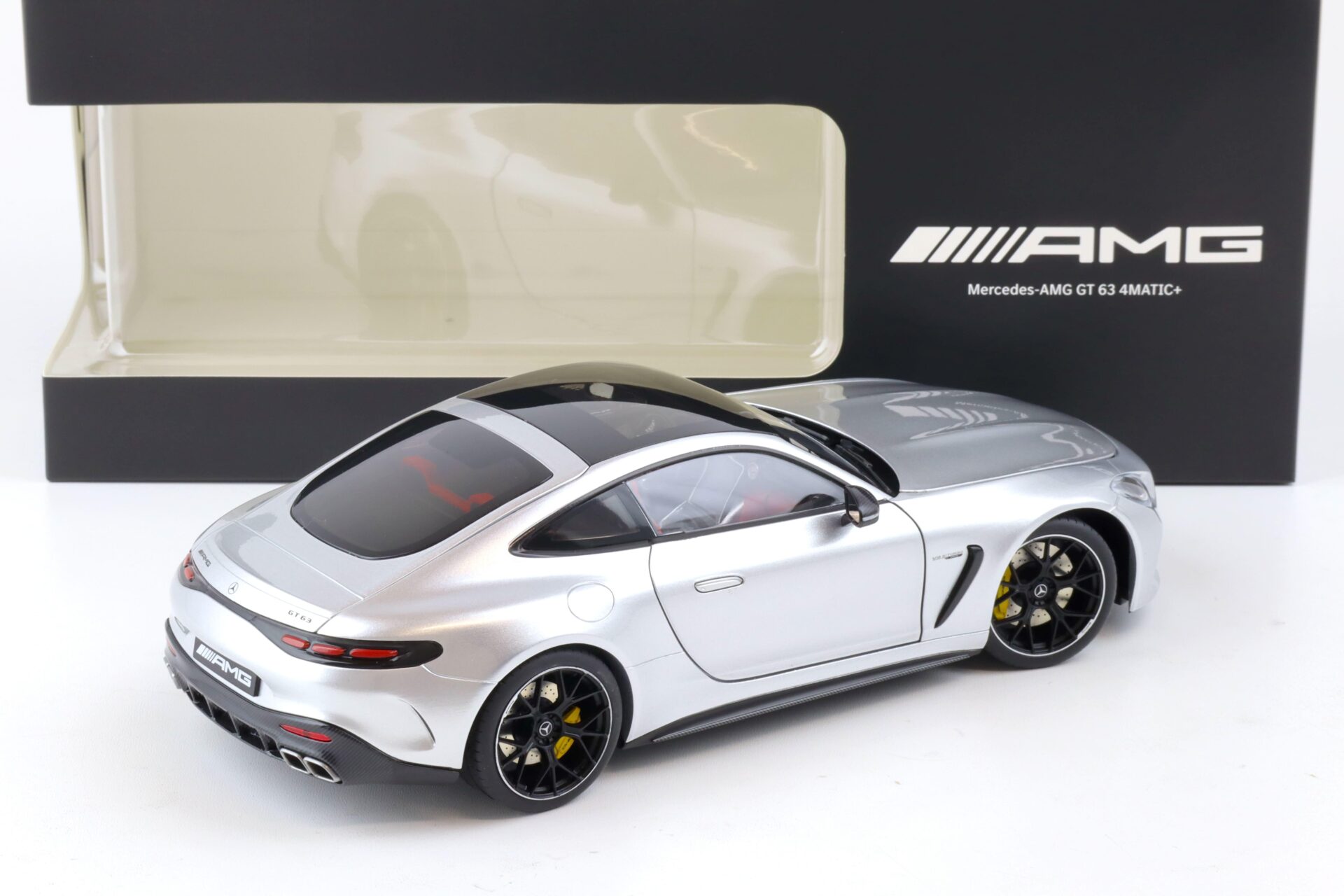 1:18 NZG Mercedes AMG GT 63 4Matic+ high-tech silver GTC192 DEALER VERSION