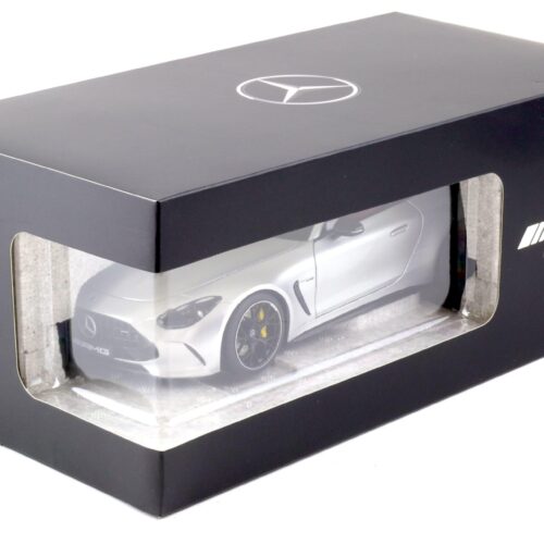 1:18 NZG Mercedes AMG GT 63 4Matic+ high-tech silver GTC192 DEALER VERSION