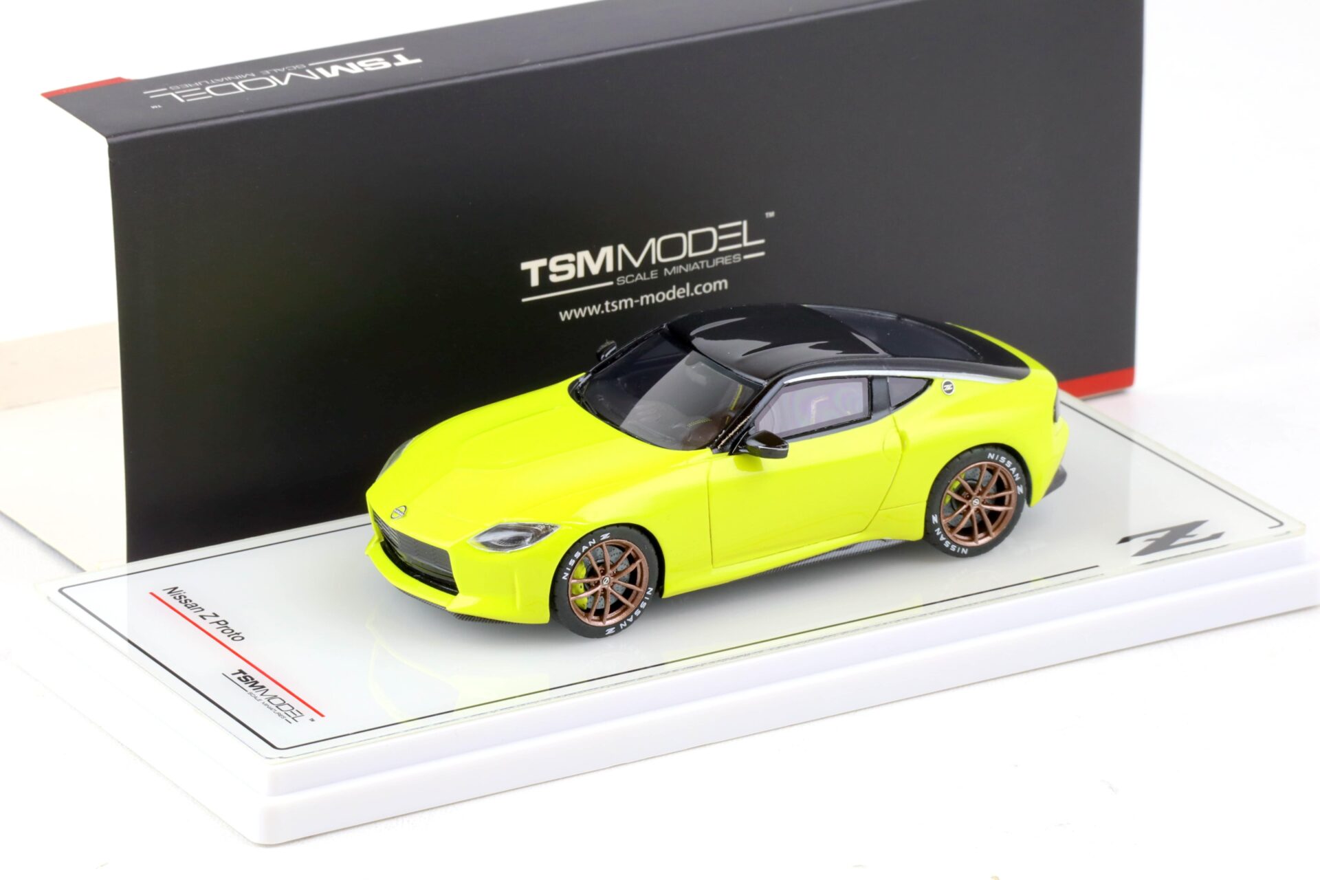 1:43 TSM Model Nissan Z Proto yellow TSM430500