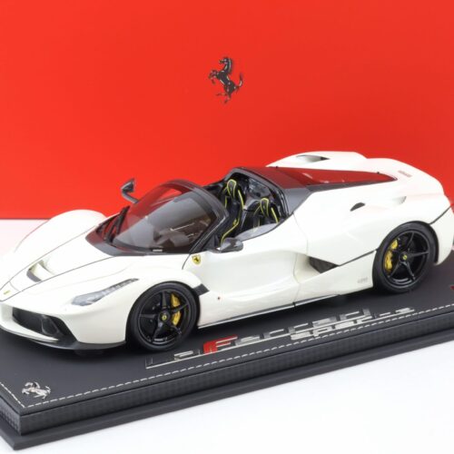 1:18 BBR Ferrari LaFerrari Aperta Bianco Avus white/ black wheels with display - Limited 48 pcs.