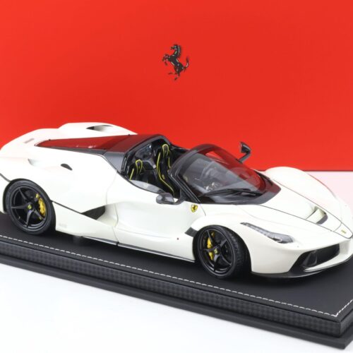 1:18 BBR Ferrari LaFerrari Aperta Bianco Avus white/ black wheels with display - Limited 48 pcs.