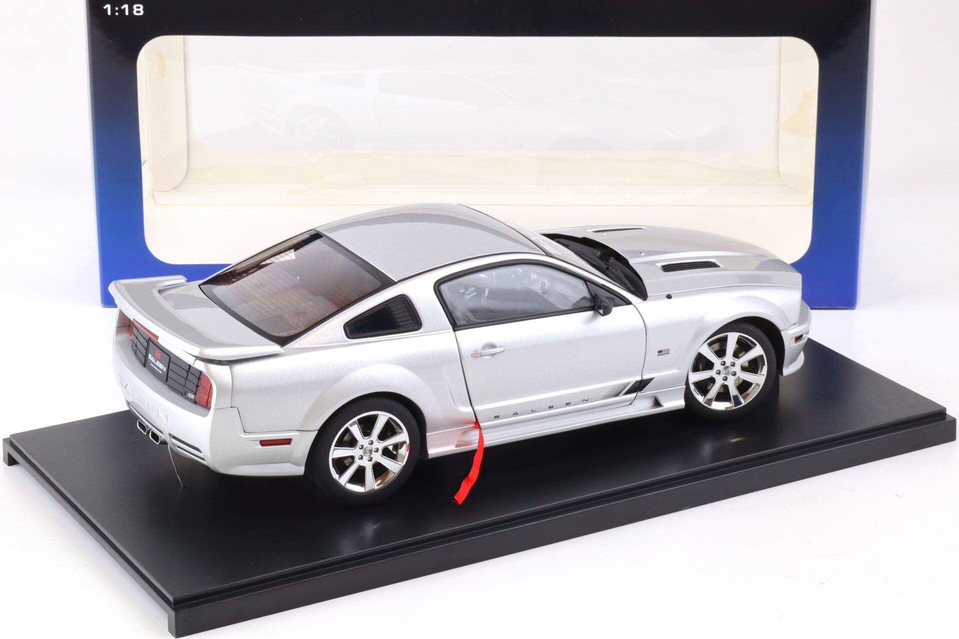 1:18 AUTOart Saleen Mustang S281 SUPERCHARGED Coupe silver 73057