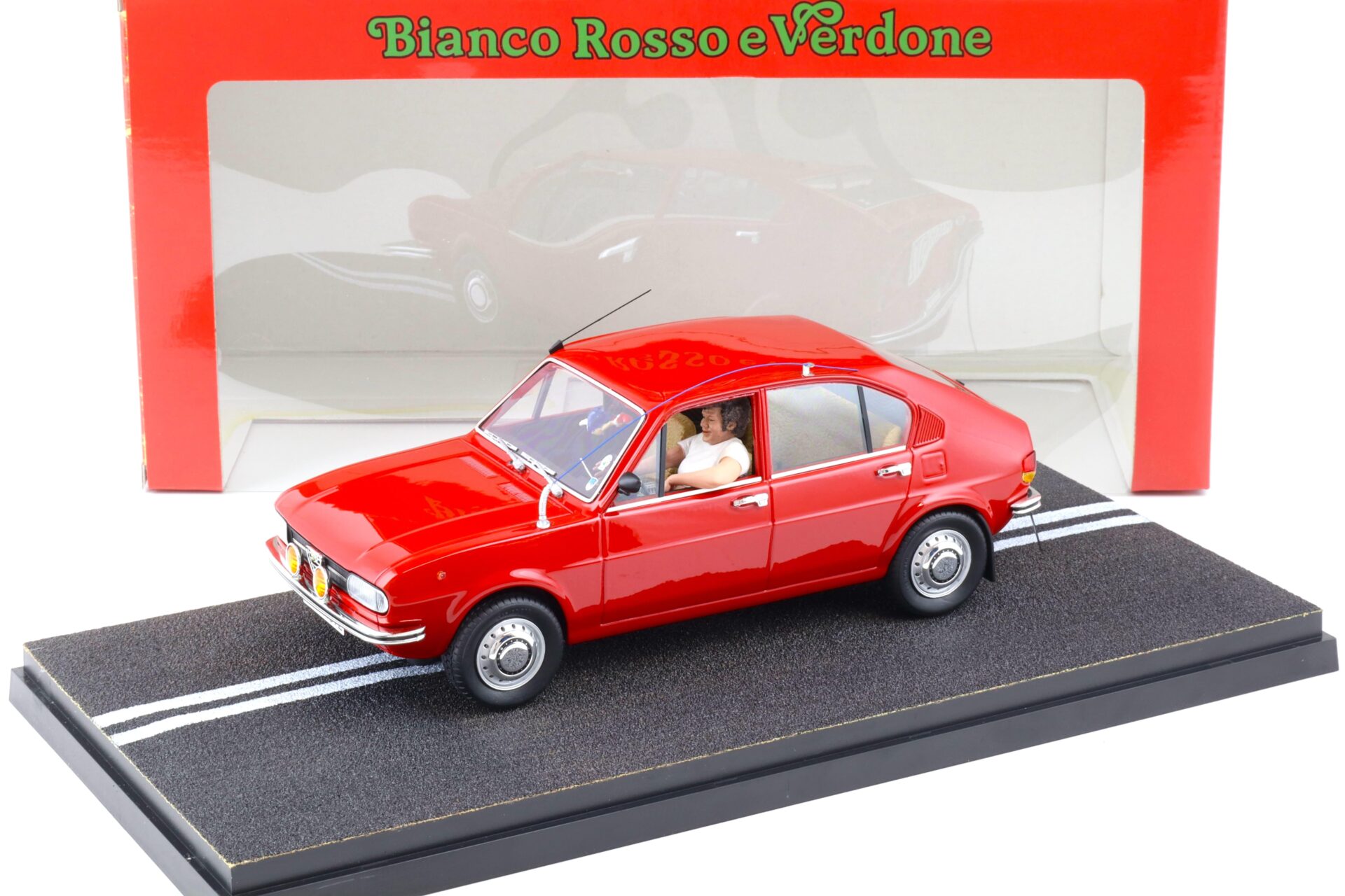 ID 88664 orig.jpg 1:18 CLC Models Alfa Romeo Alfasud with Pasquale Amitrano figure 75185