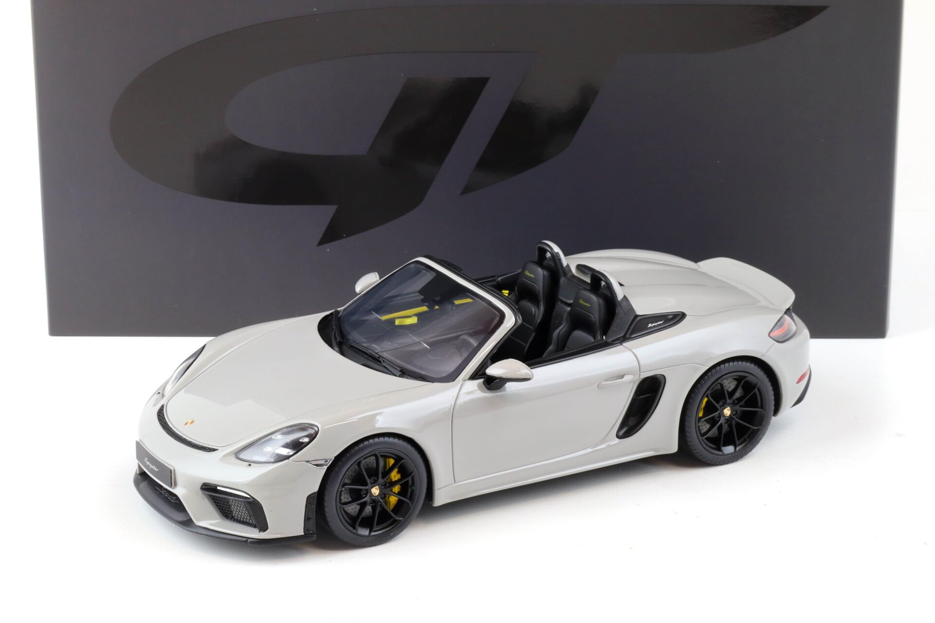 1:18 GT Spirit GT436 Porsche 718 Spyder 2019 Crayon grey