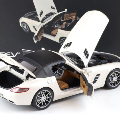 1:18 Norev Mercedes SLS AMG Roadster 2011 R197 metallic white 183491
