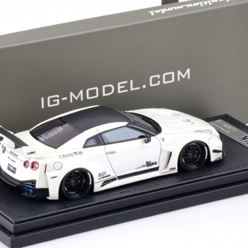 1:43 Ignition Model IG2541 Nissan LB-Silhouette WORKS GT Nissan 35GT-RR white