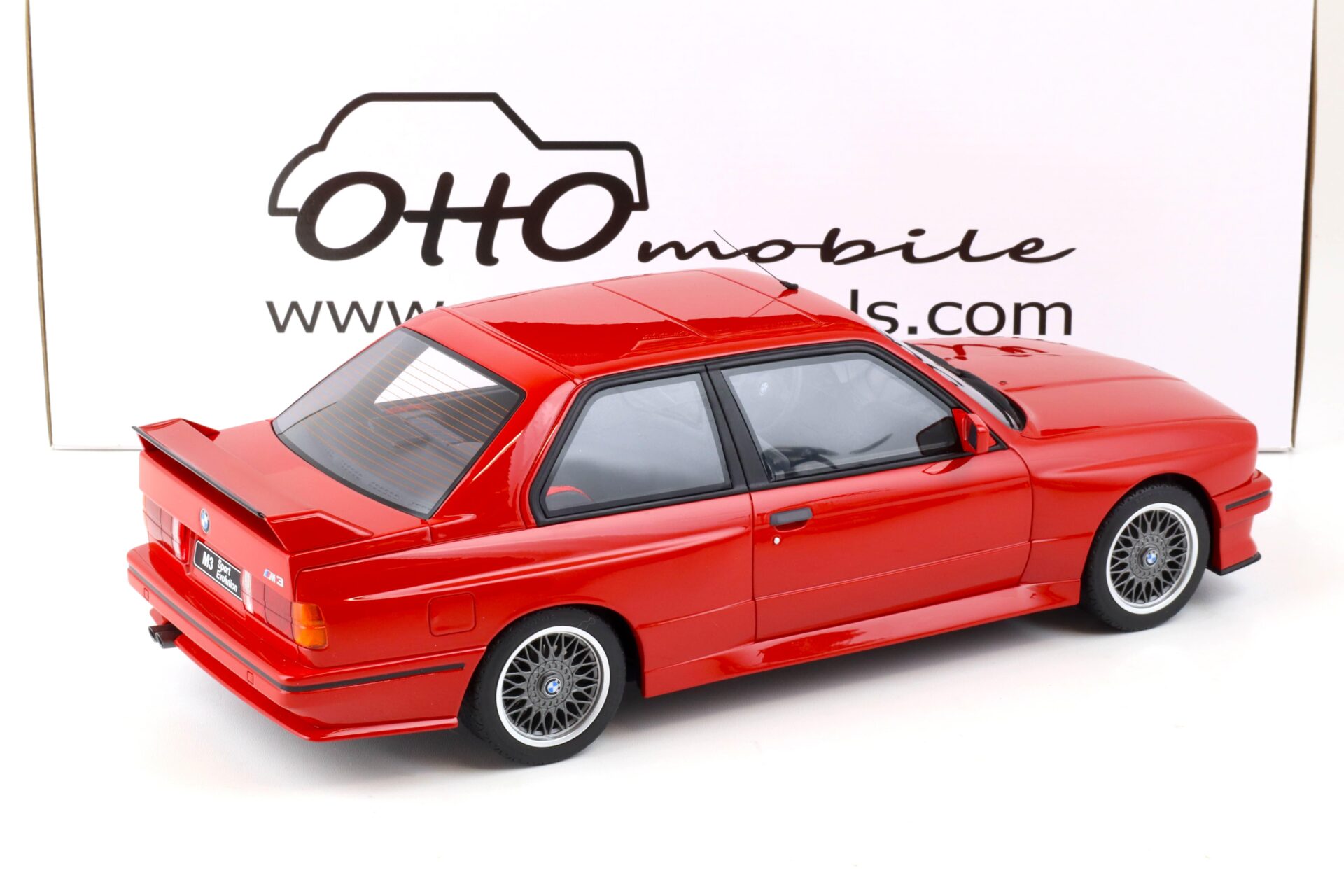 1:12 OTTO mobile G033 BMW M3 E30 Sport Evolution red