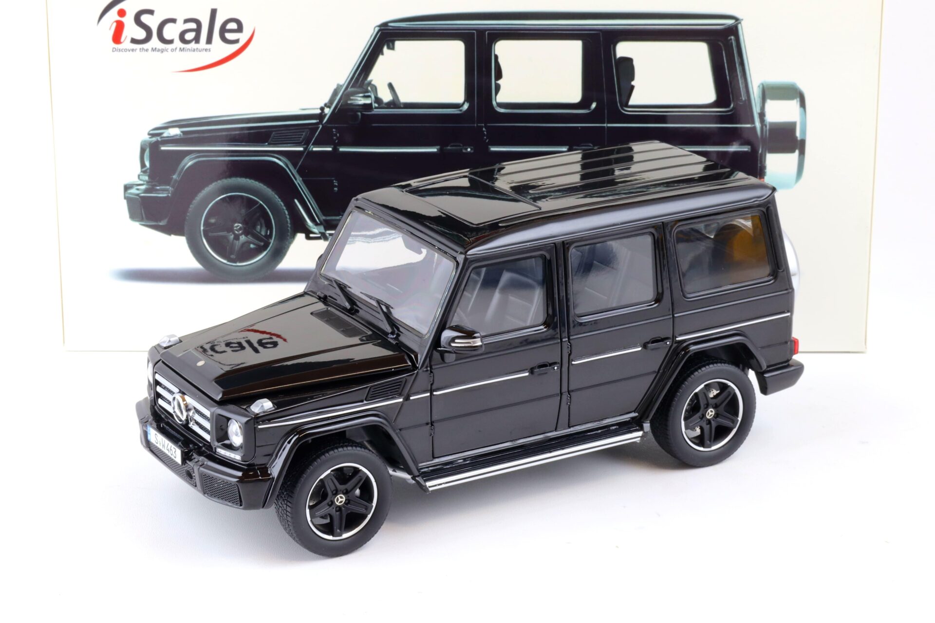 1:18 iScale Mercedes G-Klasse G-Class (W463) night black 2015