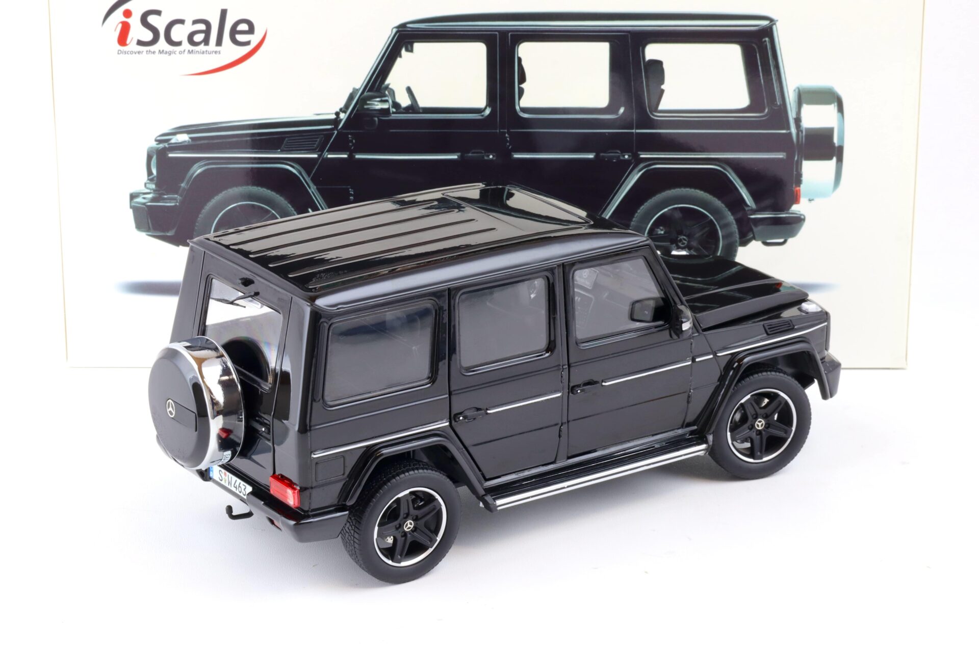 1:18 iScale Mercedes G-Klasse G-Class (W463) night black 2015