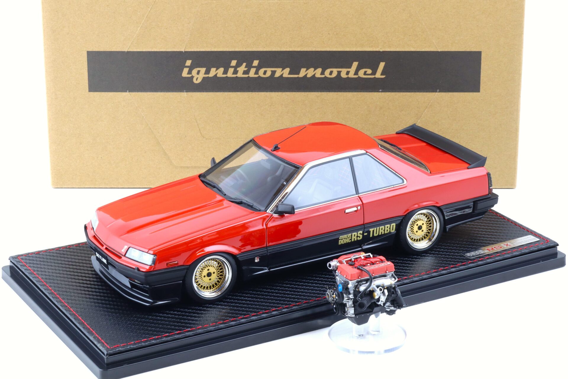 1:18 Ignition Model IG2439 Nissan Skyline 2000 RS-X Turbo C (R30) red/ black + engine
