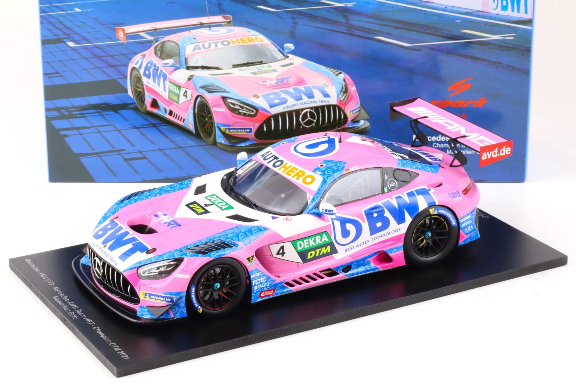 1:18 Spark Mercedes AMG GT3 #4 Champion DTM 2021 Götz BWT