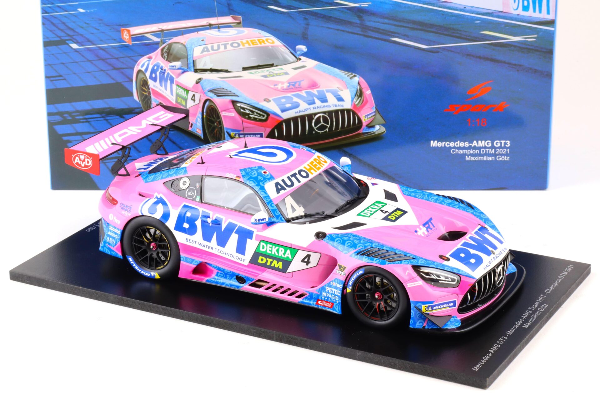 1:18 Spark Mercedes AMG GT3 #4 Champion DTM 2021 Götz BWT