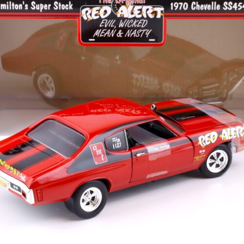 1:18 ERTL 1970 Chevrolet Chevelle SS454 LS6 Coupe RED ALERT Bob Hamilton Super Stock