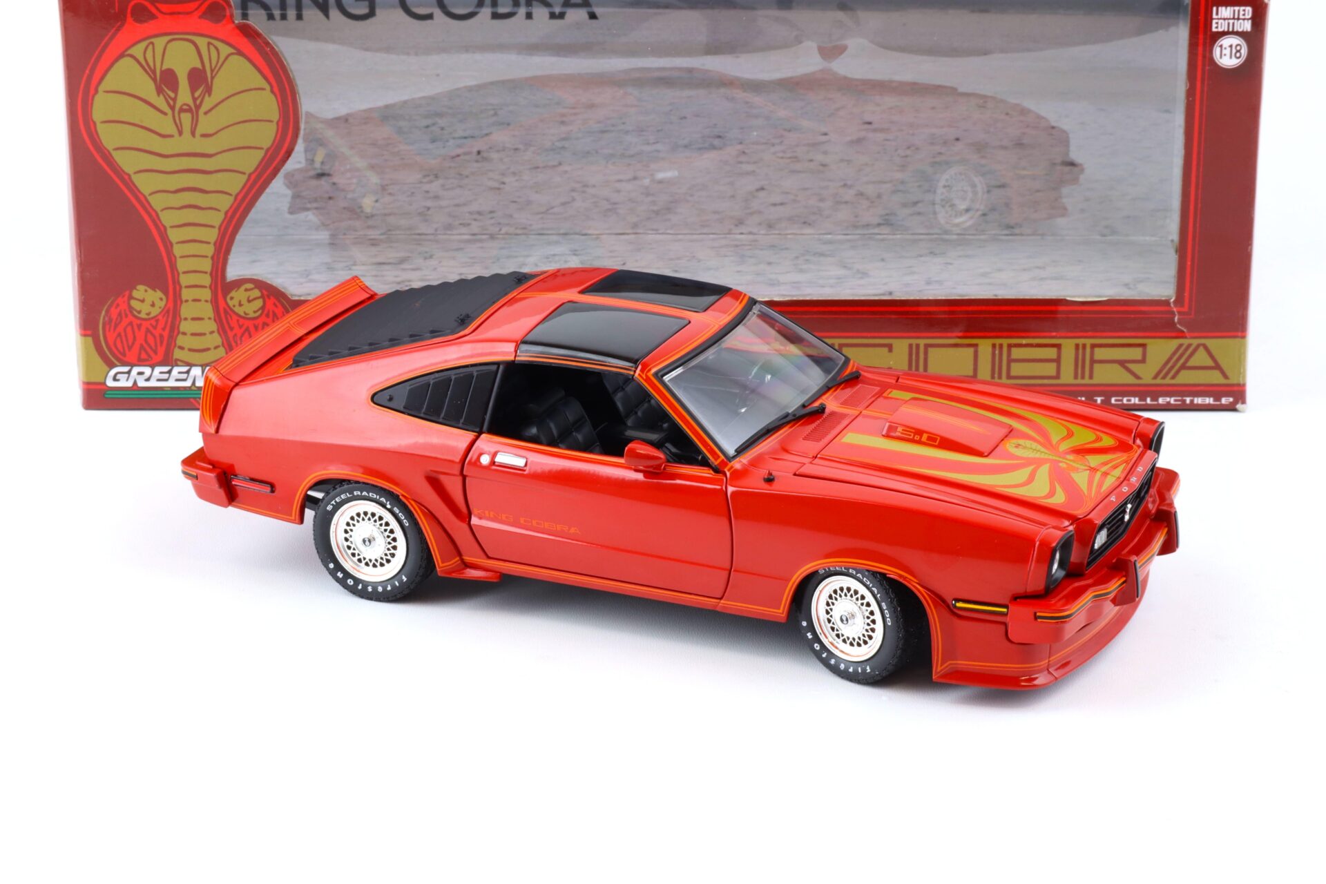 1:18 Greenlight 1978 Ford Mustang II KING COBRA red 12879