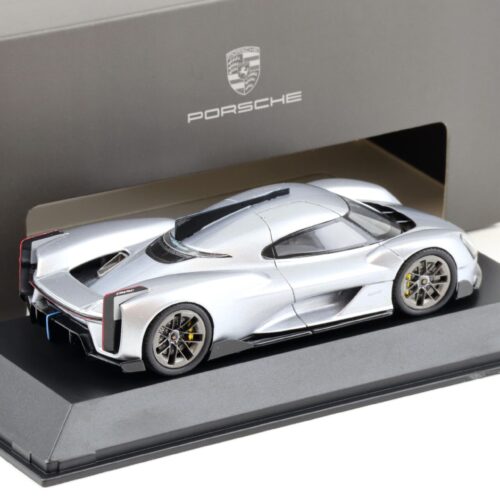 1:43 Spark Porsche 919 Street silver/ black Limited WAP DEALER