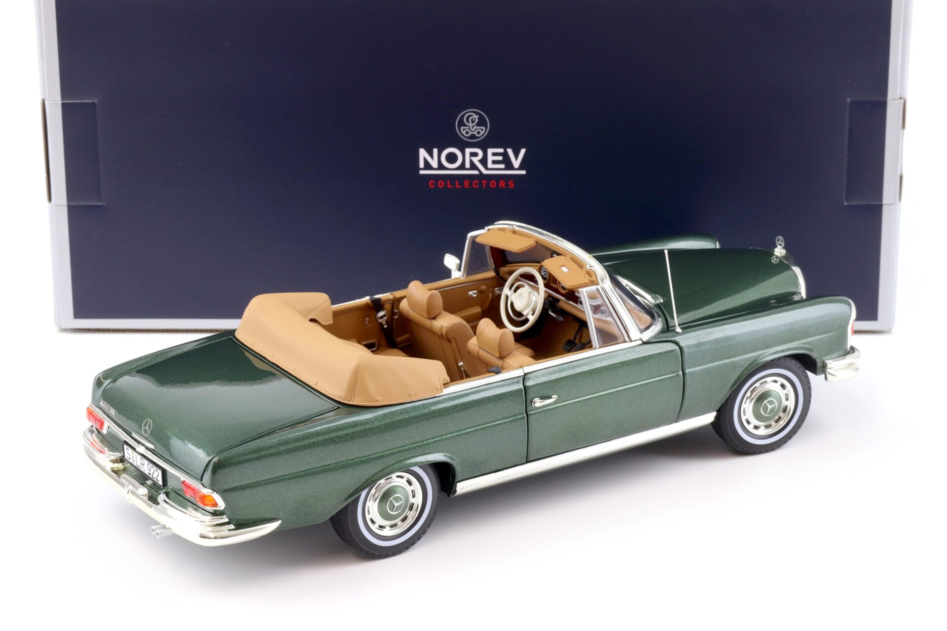 1:18 Norev Mercedes 280 SE Cabriolet 1969 dark green metallic
