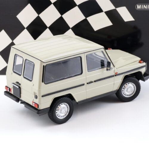 1:18 Minichamps Mercedes G-Klasse 230G G-Model SWB W460 grey 1980