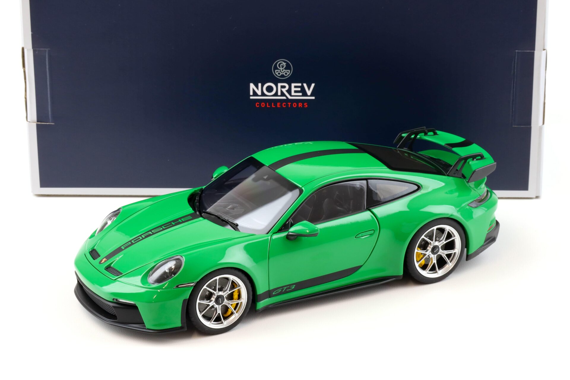 ID 91186 orig.jpg 1:18 Norev Porsche 911 (992) GT3 Coupe 2021 green 187601