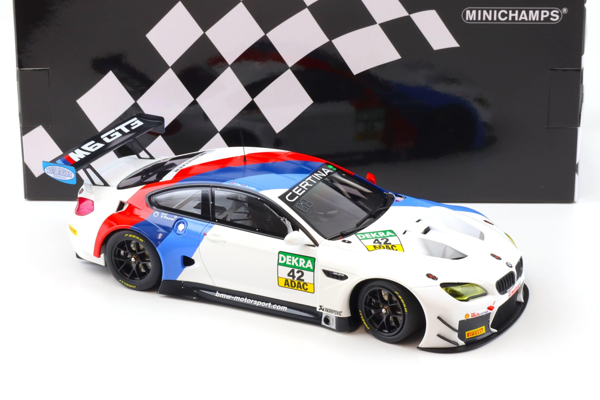 1:18 Minichamps BMW M6 GT3 Team Schnitzer Oschersleben ADAC GT Masters 2017 #42