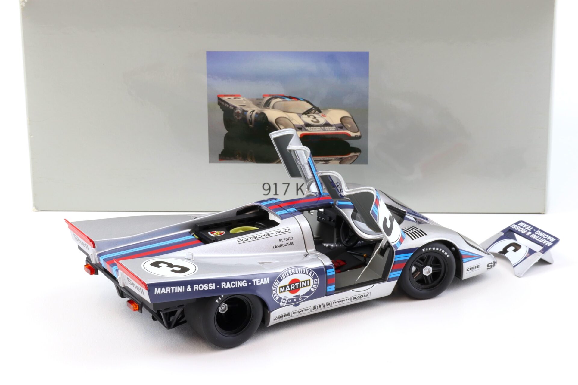 1:18 AUTOart Porsche 917 KH Martini Racing #3 DEALER VERSION
