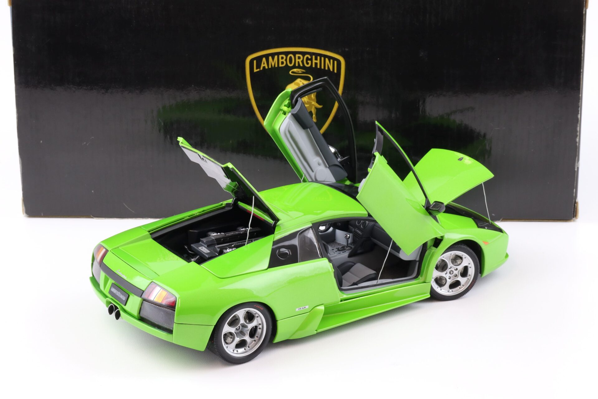 1:18 AUTOart Lamborghini Murcielago Coupe 2003 green metallic 74514
