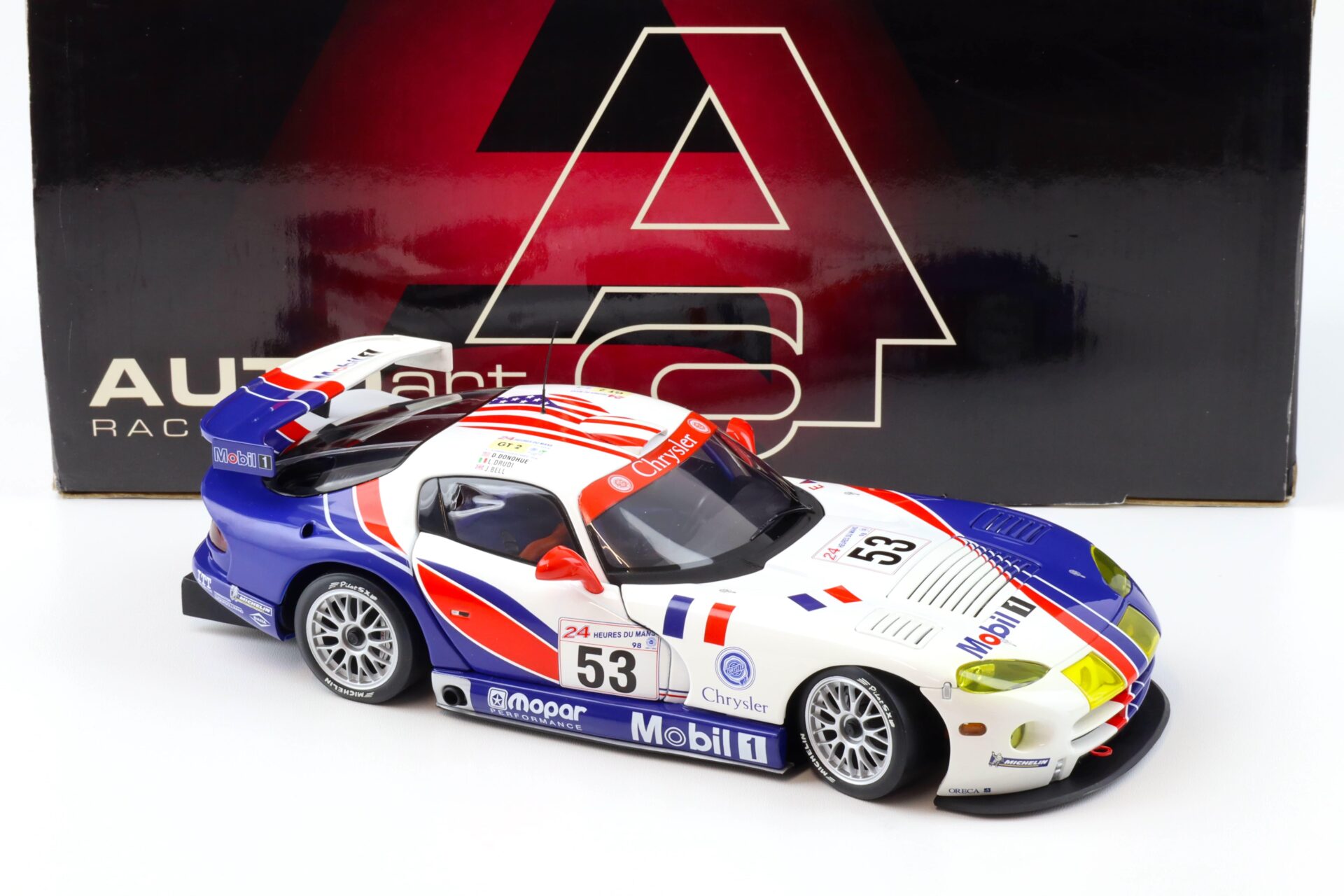 1:18 AUTOart Dodge Viper GTS-R #53 Winner Le Mans 1998 Drudi/ Donohue 89824