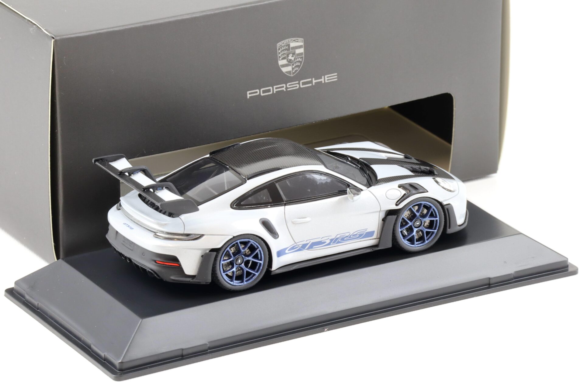 1:43 Spark Porsche 911 (992) GT3 RS Weissach Package ice grey/ indigo blue WAP DEALER