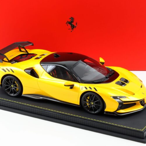 1:18 BBR Ferrari SF90 XX Stradale Giallo Tristrato with Showcase - Limited 70 pcs.