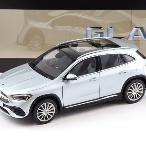1:18 Z-Models Mercedes GLA AMG Line H247 iridium silver 2020 DEALER VERSION