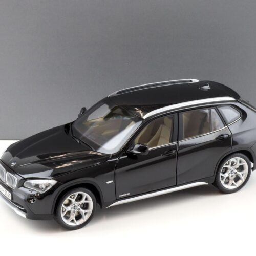 1:18 Kyosho BMW X1 Xdrive28i E84 Sapphire black metallic DEALER VERSION